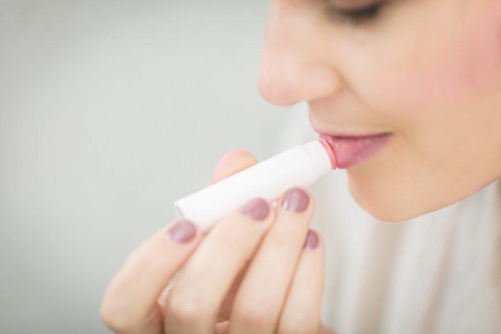 Herpes na ustnici: kako ga prepoznati, zdraviti in preprečevati izbruhe? Herpes na ustnici: kako ga prepoznati, zdraviti in preprečevati izbruhe?
